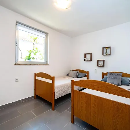 Apartment Maia Lena Zweizimmerwohnung *
